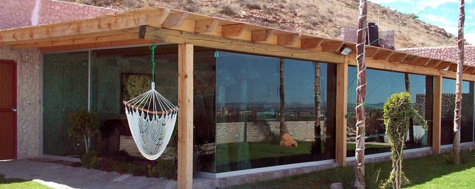 Trabajos Especiales-Puerta para exteriores jardin.jpg - Aluminio Integral Potosino (AIP)